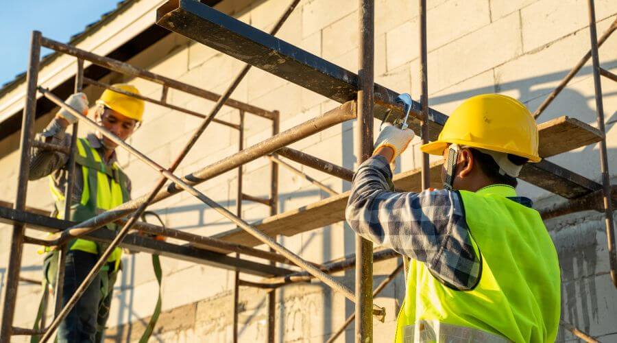 Professional residential roofers in Calera, AL